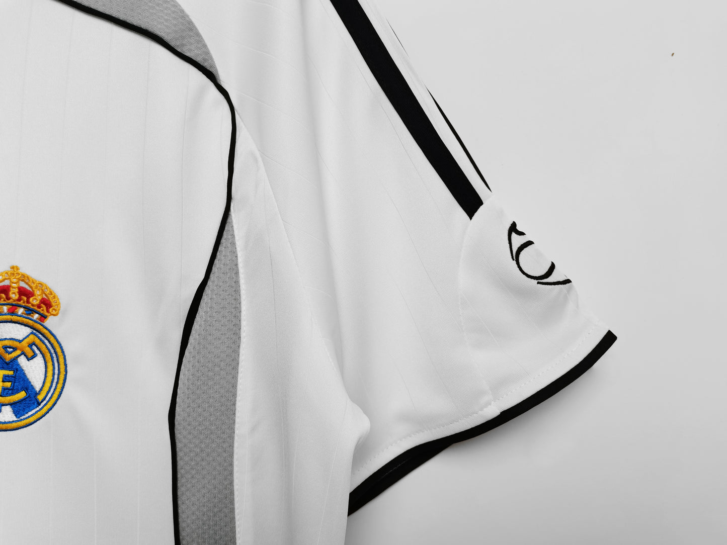 2006/2007 Real Madrid Home Jersey